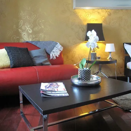 Apartament Sofia - Old Town Quiet Oasis With Free Parking Poreč