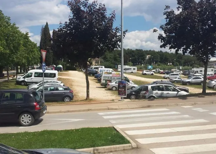 Sofia - Old Town Quiet Oasis With Free Parking Apartament *