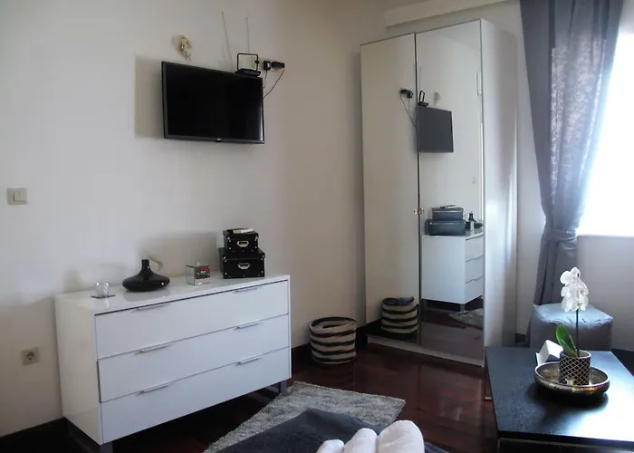 Apartament Sofia - Old Town Quiet Oasis With Free Parking Poreč