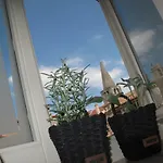 Sofia - Old Town Quiet Oasis With Free Parking Apartmán *