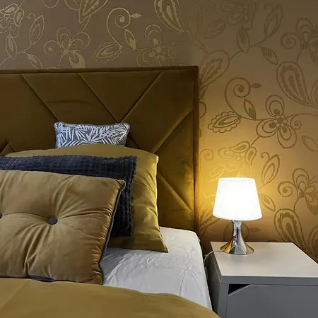 Sofia - Old Town Quiet Oasis With Free Parking דירה