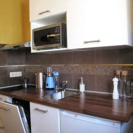 Apartman Sofia - Old Town Quiet Oasis With Free Parking *