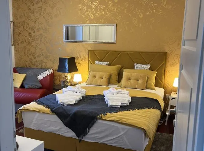 Sofia - Old Town Quiet Oasis With Free Parking شقة