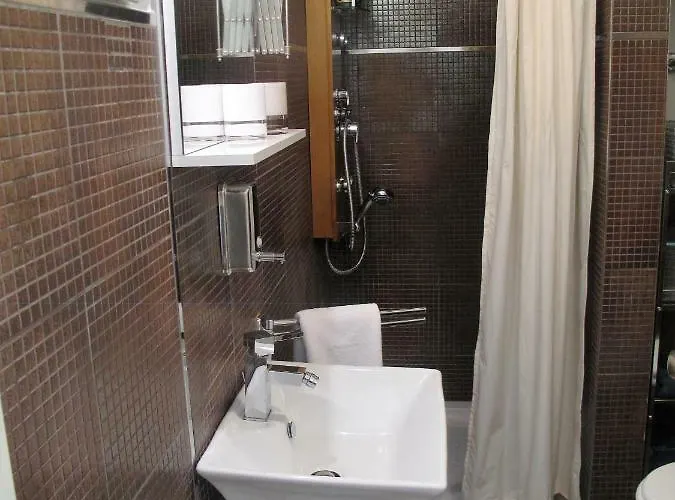 Sofia - Old Town Quiet Oasis With Free Parking * Πόρετς