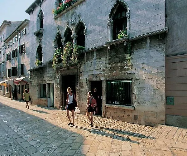 Sofia - Old Town Quiet Oasis With Free Parking * Πόρετς