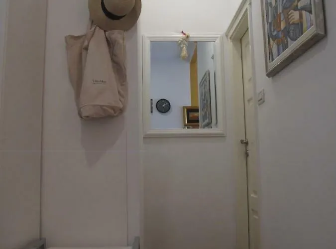 Sofia - Old Town Quiet Oasis With Free Parking