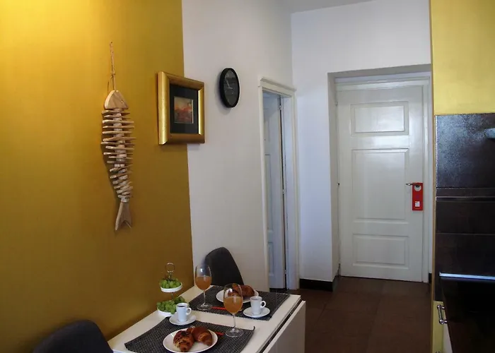 Sofia - Old Town Quiet Oasis With Free Parking * Πόρετς