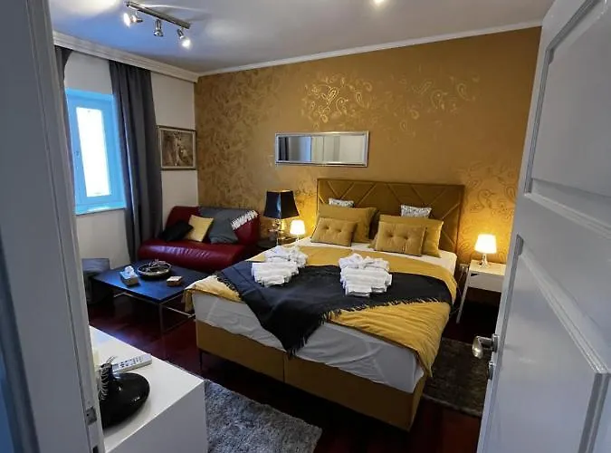 Sofia - Old Town Quiet Oasis With Free Parking * Porec