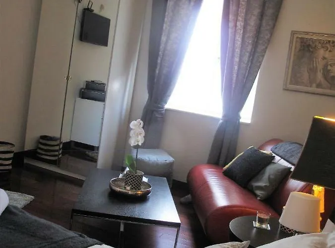 Sofia - Old Town Quiet Oasis With Free Parking Appartamento